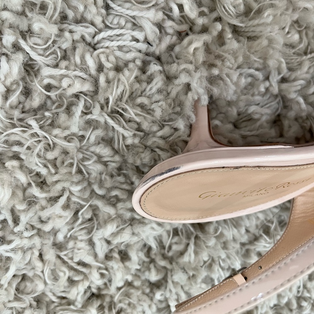 Gianvito Rossi Pointed Toe Patent Slingbacks - EU 40 - 9.5-10 U.S. - Picture 14 of 17